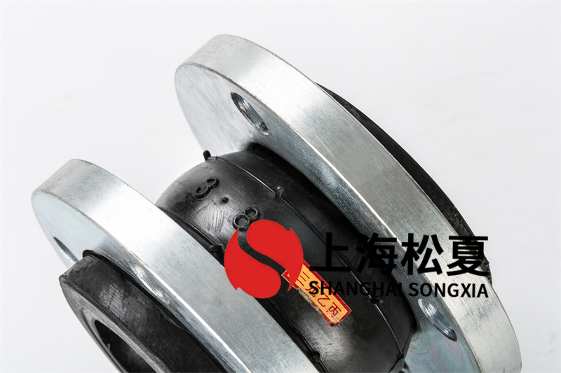 DN80橡膠避震喉安裝在家用無(wú)塔供水設(shè)備
